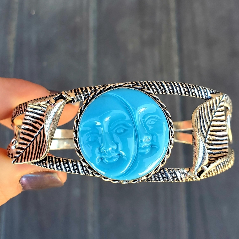 New Carved Double Moon Face 925 Silver Cuff Bracelet.